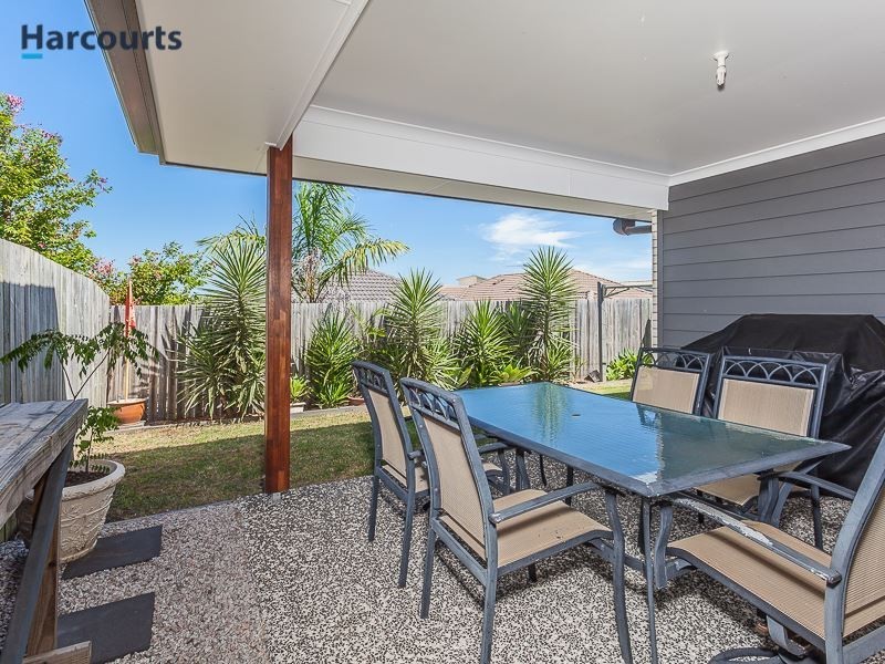 15 Moonie Crescent, North Lakes QLD 4509