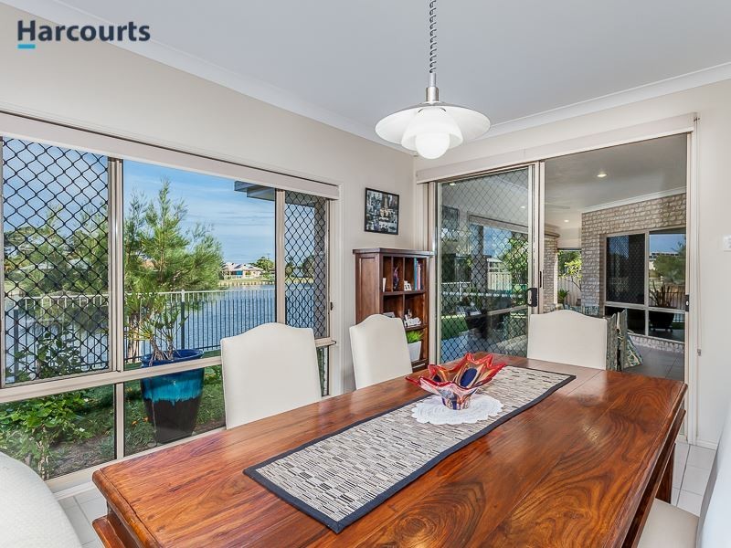 6 Apollo Crescent, Beachmere QLD 4510