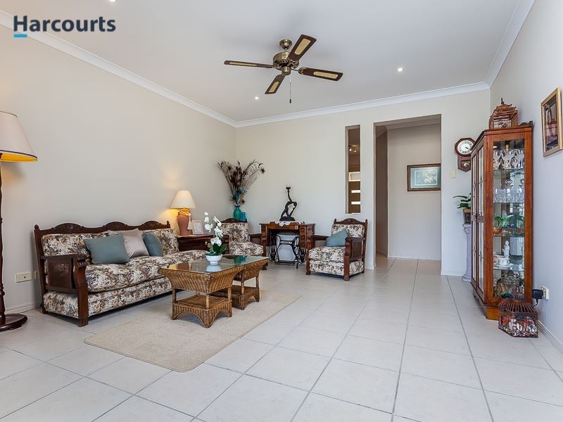 6 Apollo Crescent, Beachmere QLD 4510
