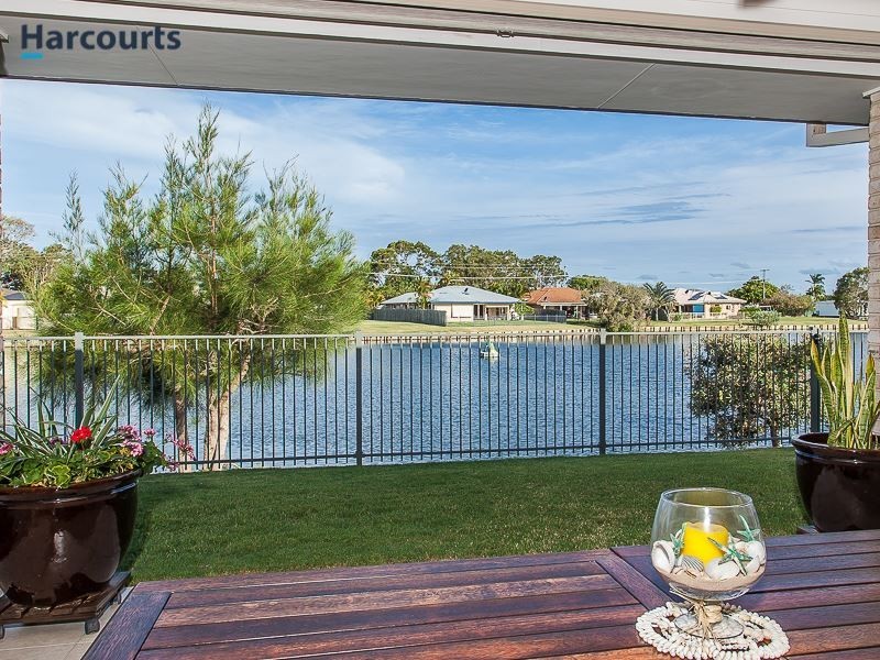 6 Apollo Crescent, Beachmere QLD 4510