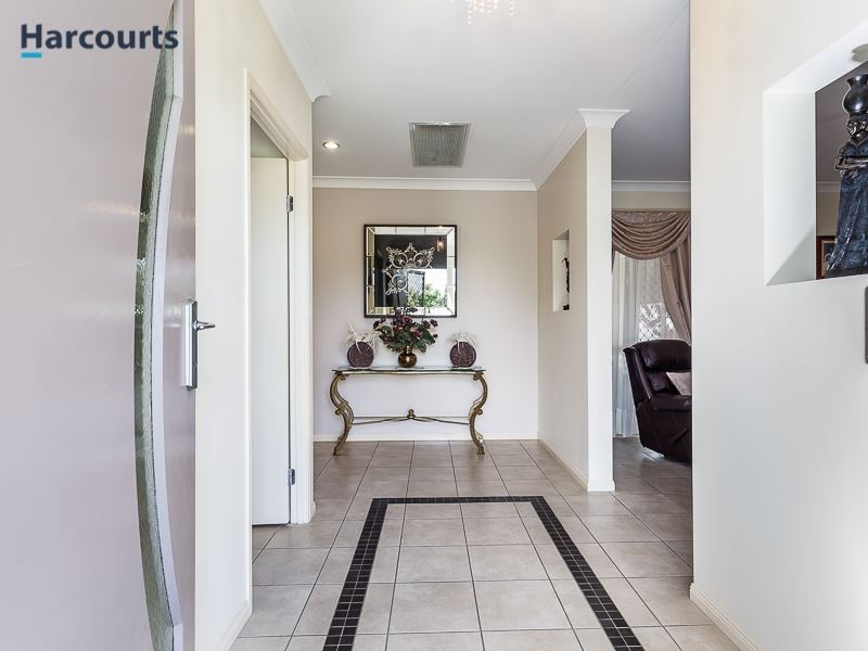 39 Central Lakes Drive, Caboolture QLD 4510