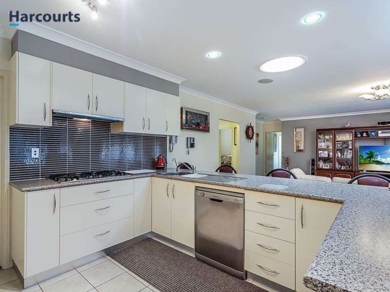 39 Central Lakes Drive, Caboolture QLD 4510