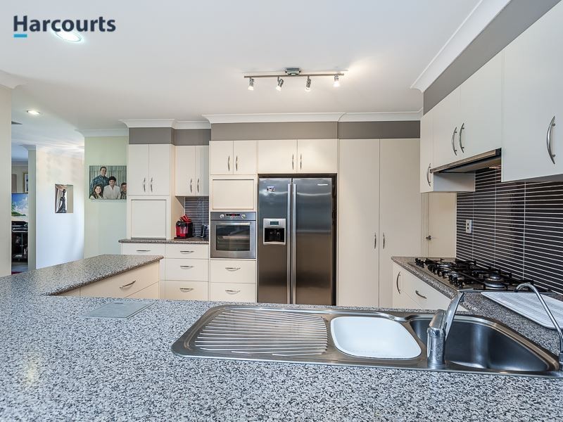 39 Central Lakes Drive, Caboolture QLD 4510