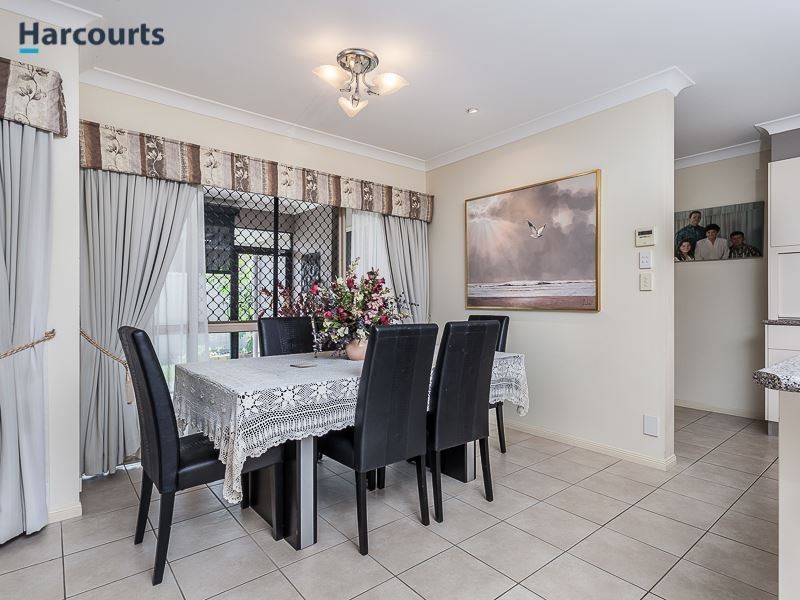 39 Central Lakes Drive, Caboolture QLD 4510