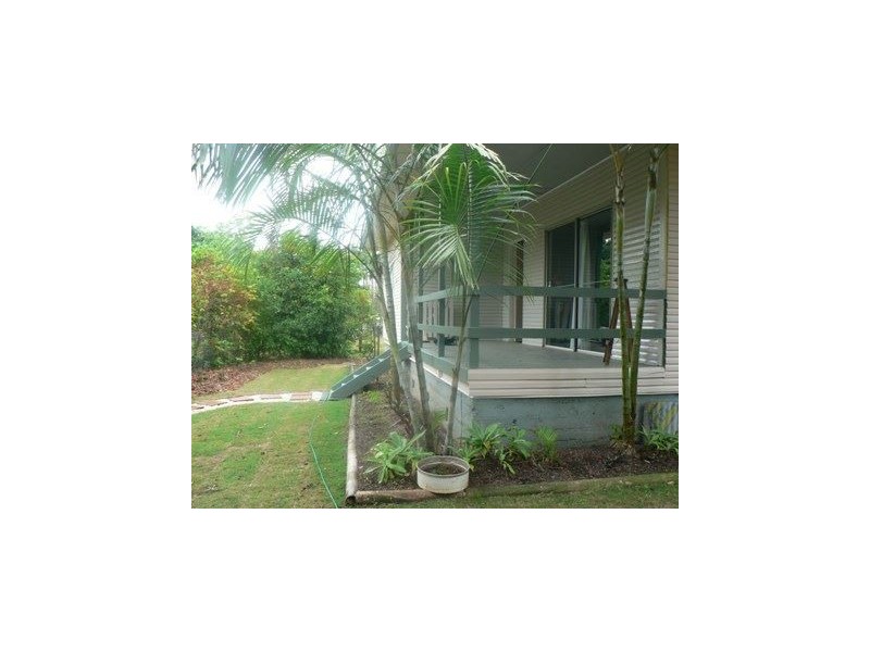 12 Kerr Road East, North Lakes QLD 4509