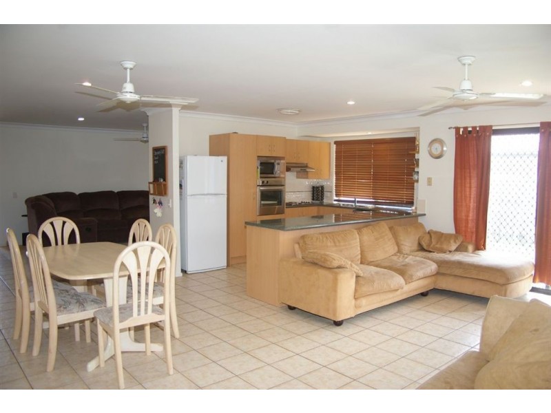 3 Sapphire Close, Griffin QLD 4503