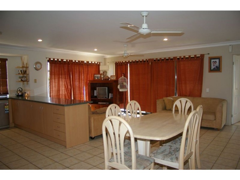 3 Sapphire Close, Griffin QLD 4503
