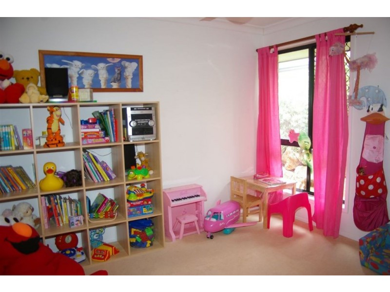 3 Sapphire Close, Griffin QLD 4503