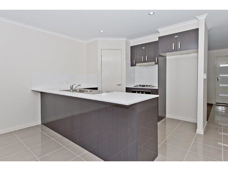 2/10 Mint Crescent, Griffin QLD 4503