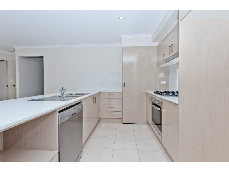 8 Cardamom Close, Griffin QLD 4503