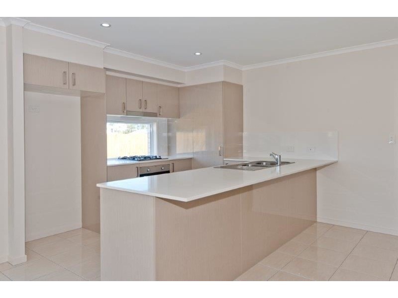 90 Fern Parade, Griffin QLD 4503