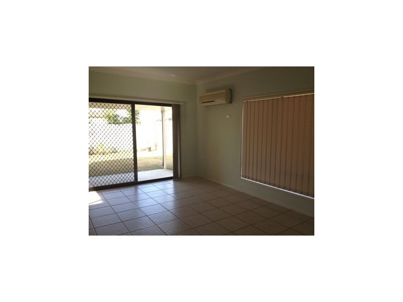 8 Senior Close, North Lakes QLD 4509