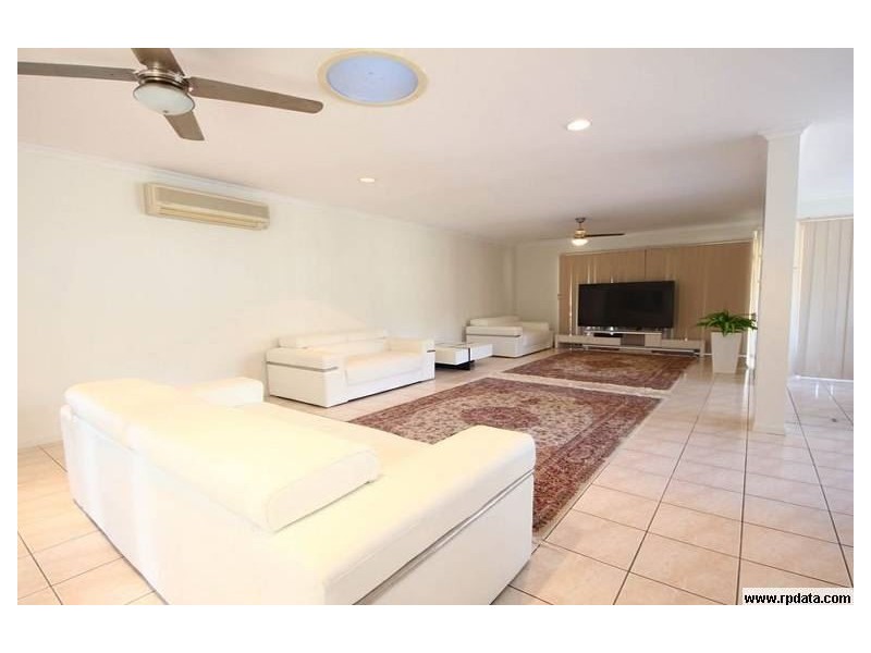 4 Abbot Street, North Lakes QLD 4509