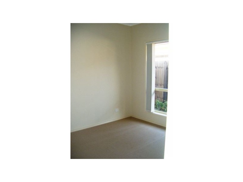 8 Dingo Street, North Lakes QLD 4509