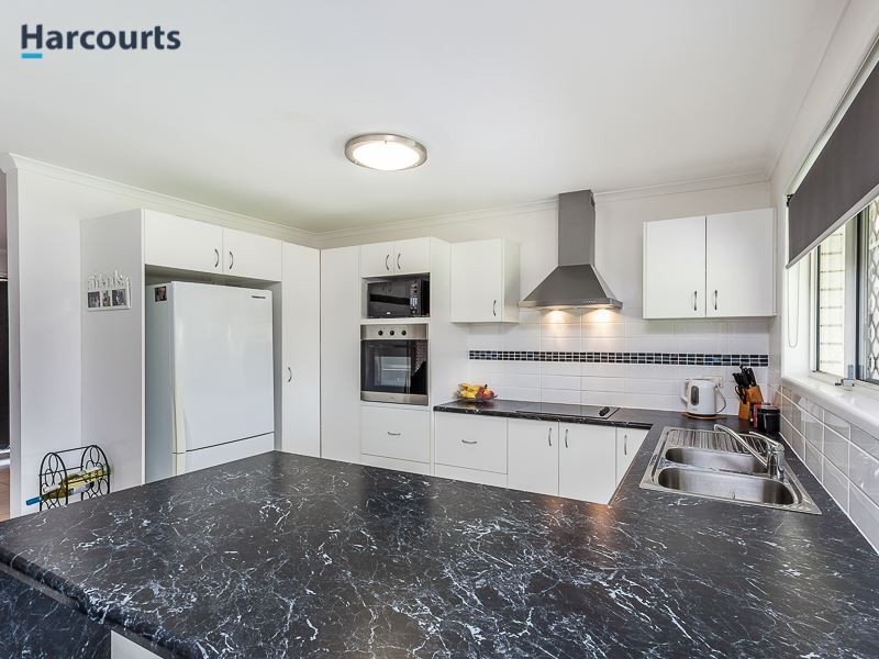 5 Alexander Crescent, Morayfield QLD 4506