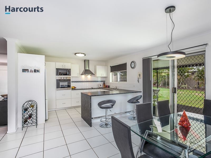 5 Alexander Crescent, Morayfield QLD 4506