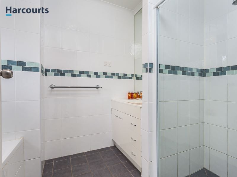 5 Alexander Crescent, Morayfield QLD 4506