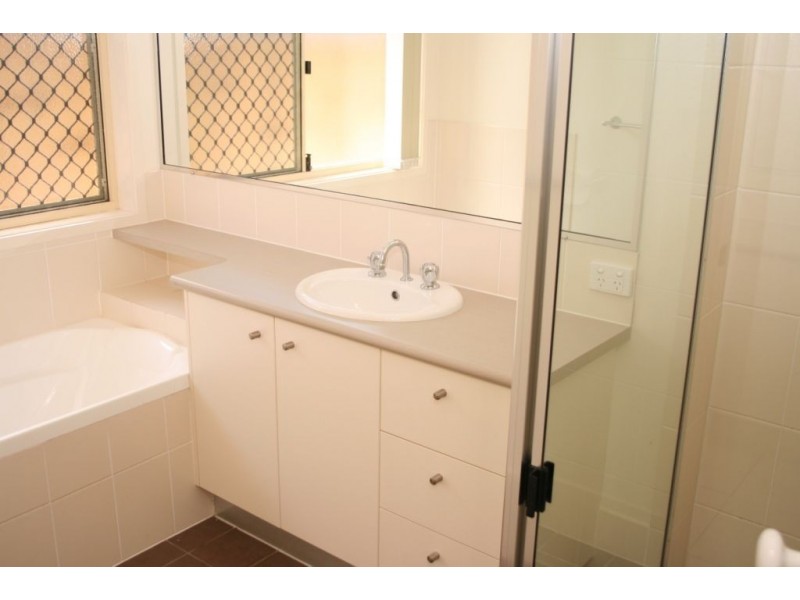 6 Possum Parade, North Lakes QLD 4509