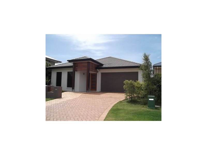 24 Kurrajong Circuit, North Lakes QLD 4509