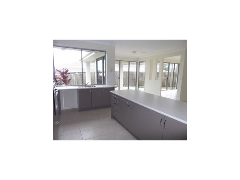 10 Gleeson Street, North Lakes QLD 4509