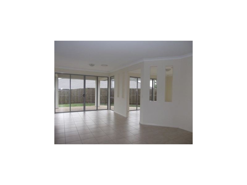 10 Gleeson Street, North Lakes QLD 4509