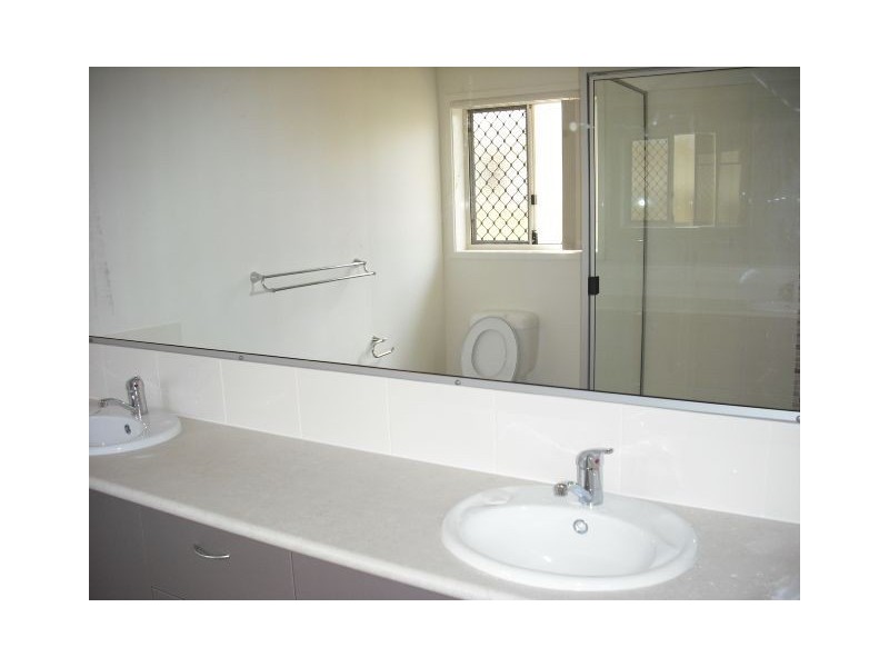 27 Klien, North Lakes QLD 4509