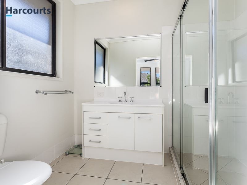 9 Millettia Close, North Lakes QLD 4509