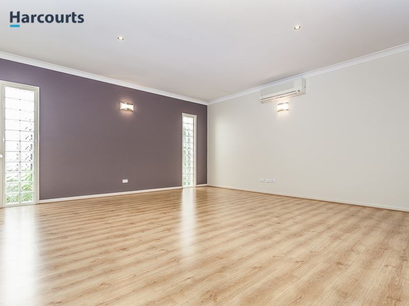 21 Douglas Circuit, North Lakes QLD 4509