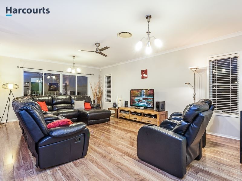 28 Elkington Circuit, North Lakes QLD 4509