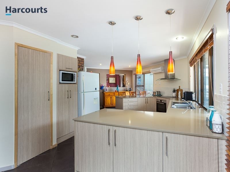 21 Alexander Crescent, Morayfield QLD 4506