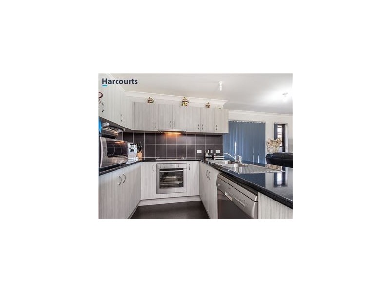 15 Moonie Crescent, North Lakes QLD 4509