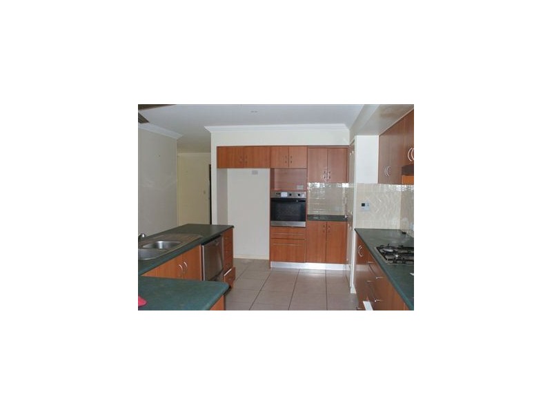 10 Crawford Street, North Lakes QLD 4509