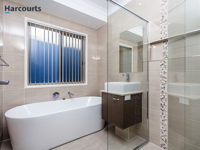 17 Markwell Crescent, Mango Hill QLD 4509