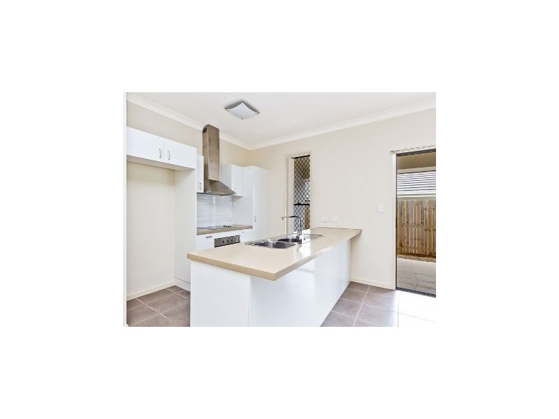 52 Langer Circuit, North Lakes QLD 4509