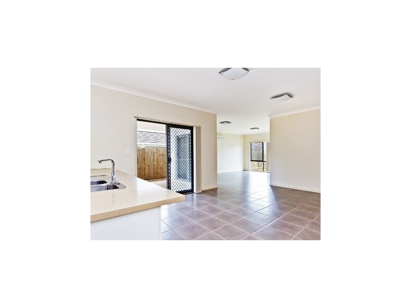 52 Langer Circuit, North Lakes QLD 4509