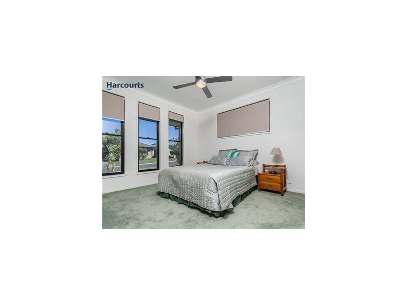 9 Millettia Close, North Lakes QLD 4509