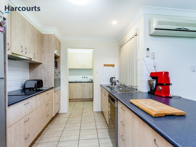 31 Whitfield Crescent, North Lakes QLD 4509