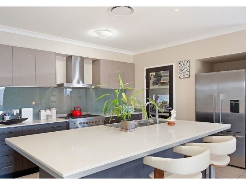 22 Troon Street, North Lakes QLD 4509