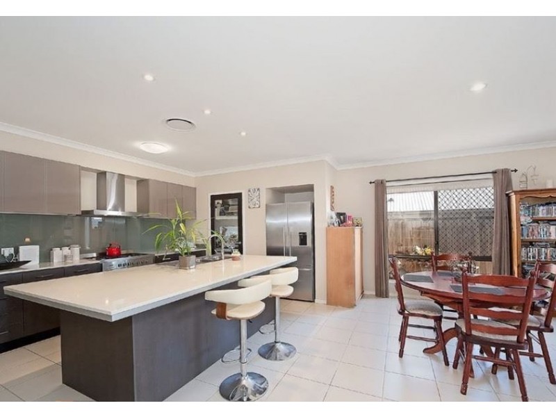 22 Troon Street, North Lakes QLD 4509