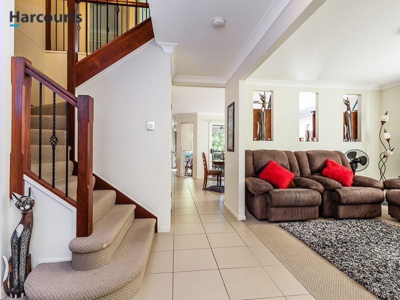 4 Armour Close, North Lakes QLD 4509