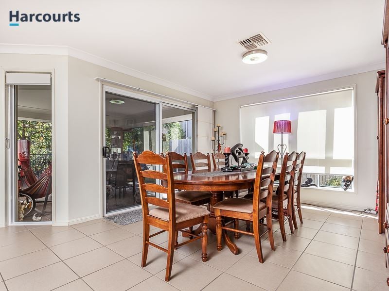 4 Armour Close, North Lakes QLD 4509