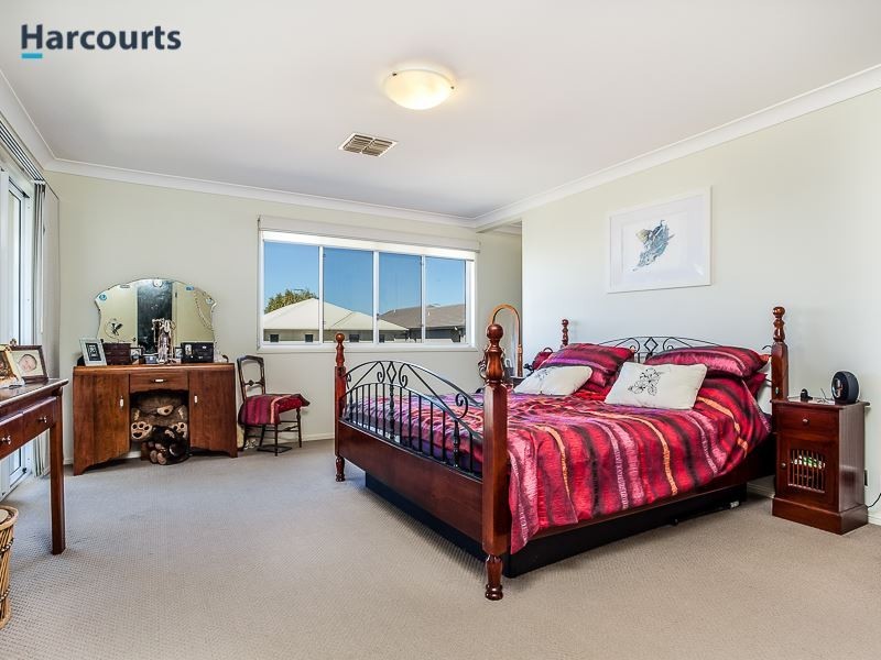 4 Armour Close, North Lakes QLD 4509