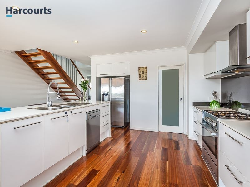 22 Coffey Court, Beachmere QLD 4510