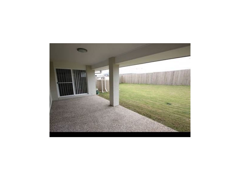 5 Highcliff Crescent, North Lakes QLD 4509