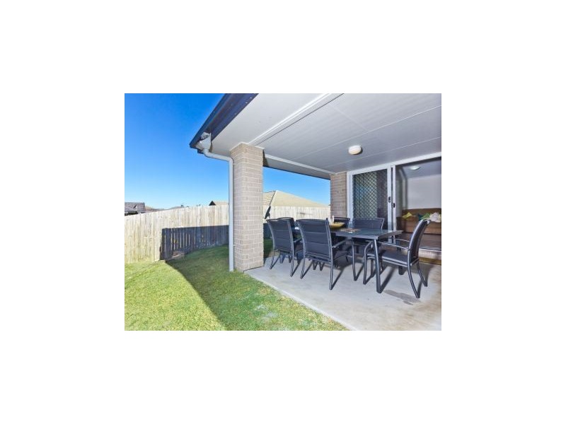 11 Carramar Street, Rothwell QLD 4022
