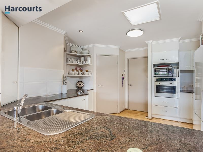 16 Songlark Court, Mango Hill QLD 4509