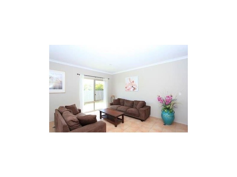 33 Cottonwood Circuit, North Lakes QLD 4509