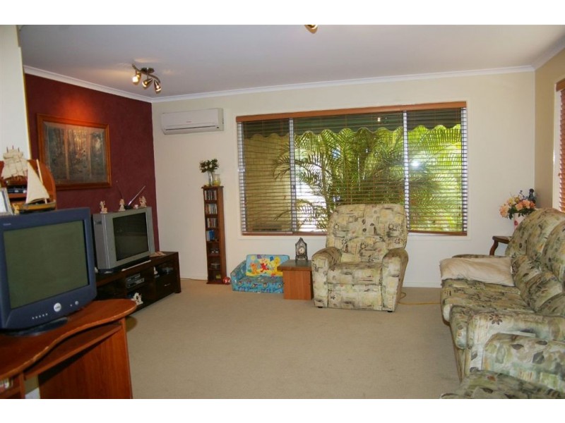 37 Melinda Court, Kallangur QLD 4503