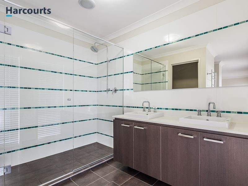 22 Kingdom Circuit, North Lakes QLD 4509