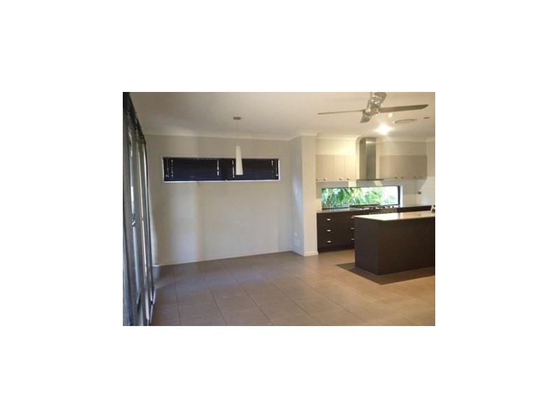 16 Calder Street, North Lakes QLD 4509